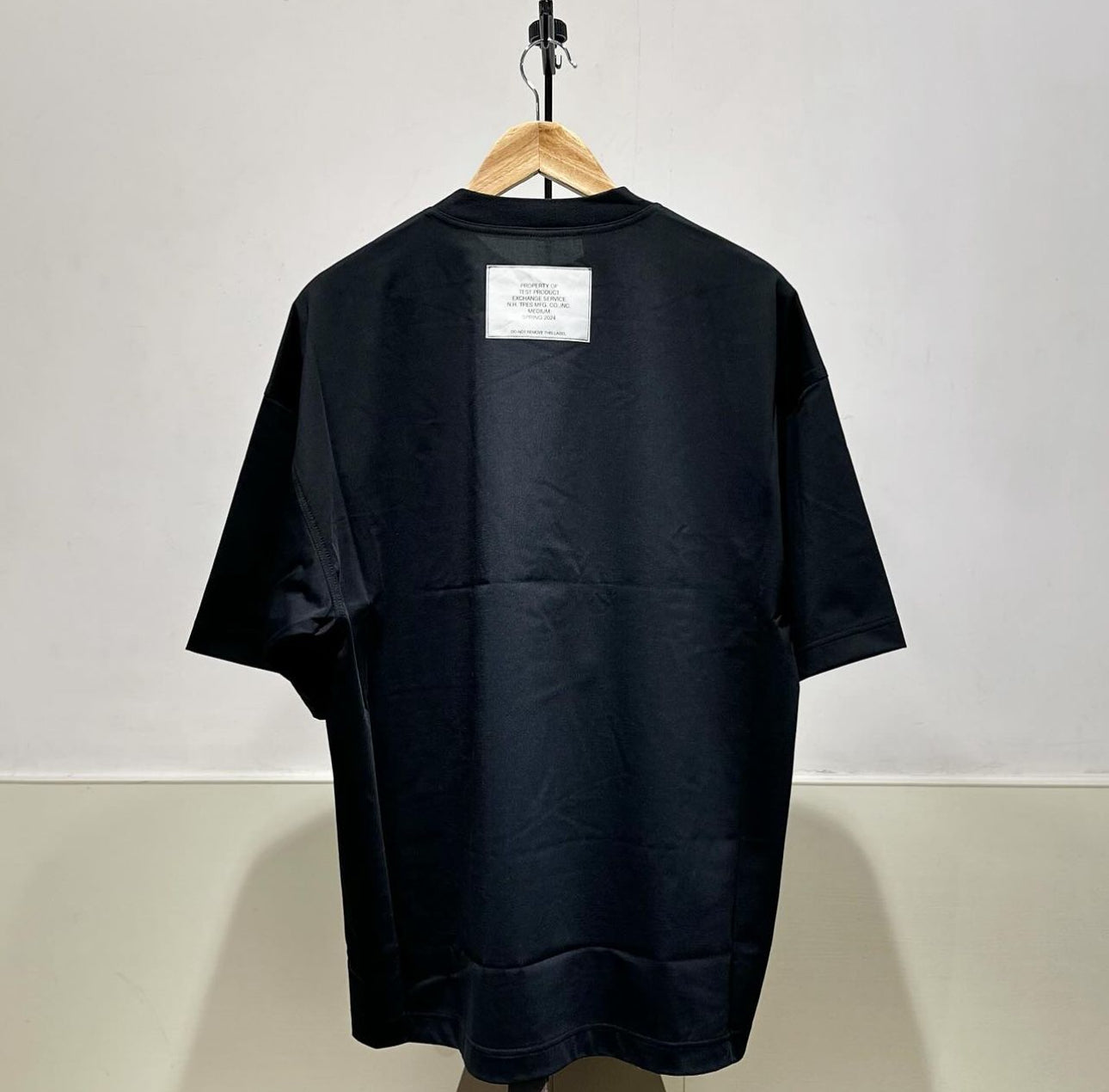 N.HOOLYWOOD TEST PRODUCT EXCHANGE SERVICE TEE SS